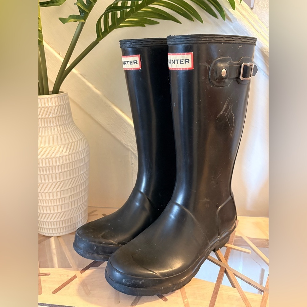 Hunter Classic Youth Size 3 Black Tall Rain Boots